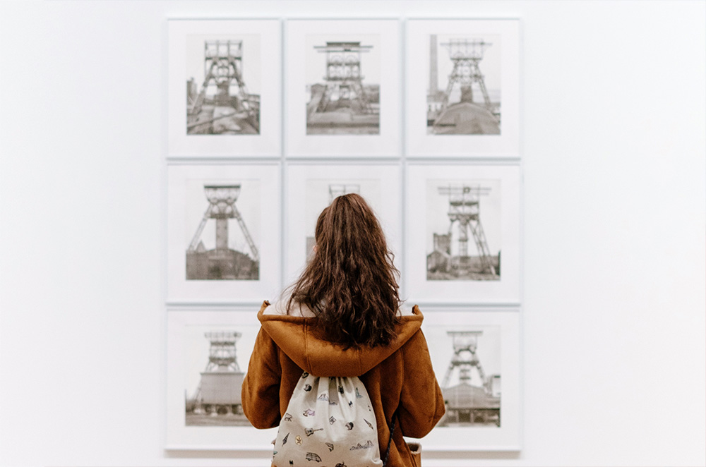 Image of woman in the gallery